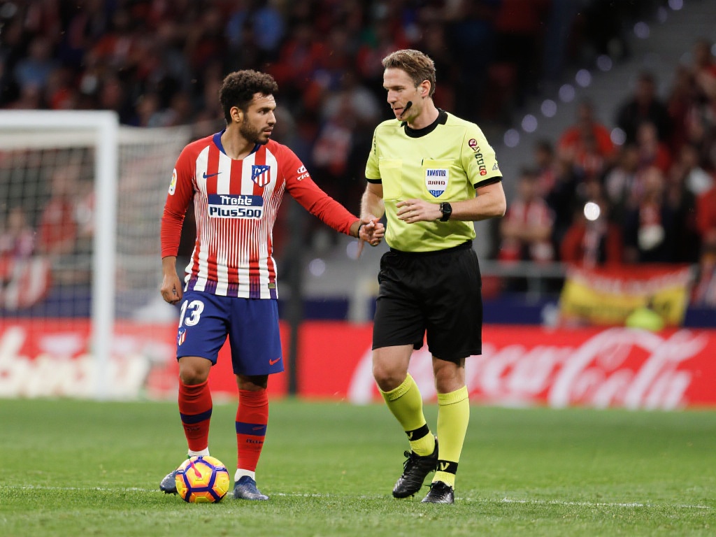 巴雷特22+6西亚卡姆空砍30分，猛龙轻松击败步行者