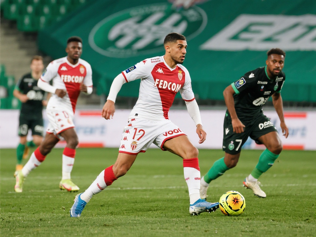 学雷锋精神，足球情暖童心，共筑爱心梦想